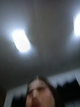 valenthottie live