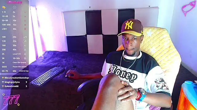 Aroonsexyboy live