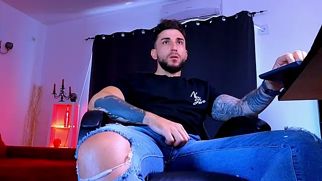 MightyAaron66 live