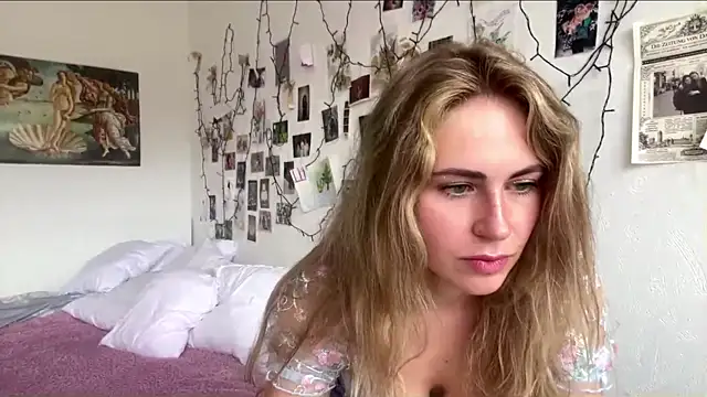 DaliaAttkisson live