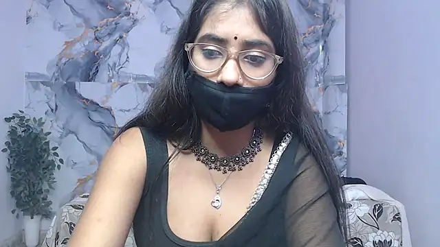 Deevisha-queen live