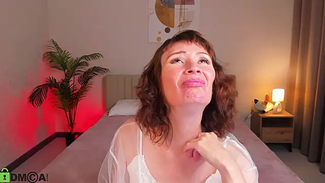 gracekellyyy live