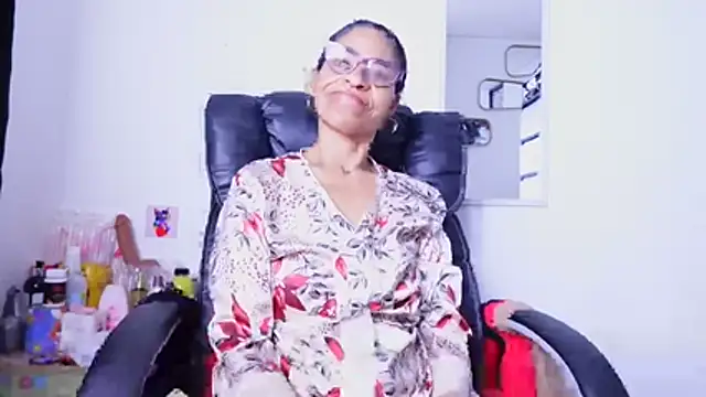 Aries_Mature live