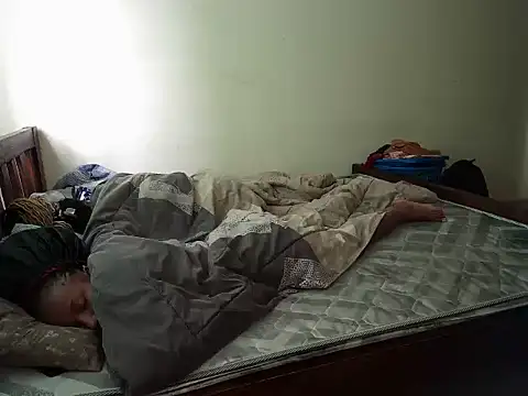 Bustykelli live