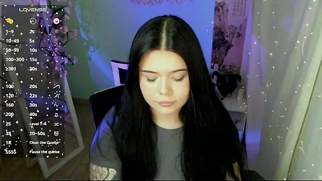 Mona_Esty live
