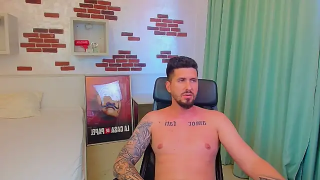 LoganStroud live