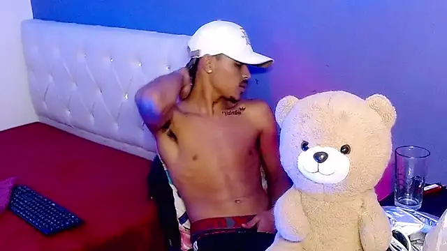 Angel_foxc13 live