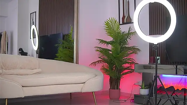 Abbela_White live