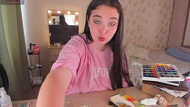 Alice_next_door live