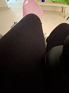 naileaa__ live