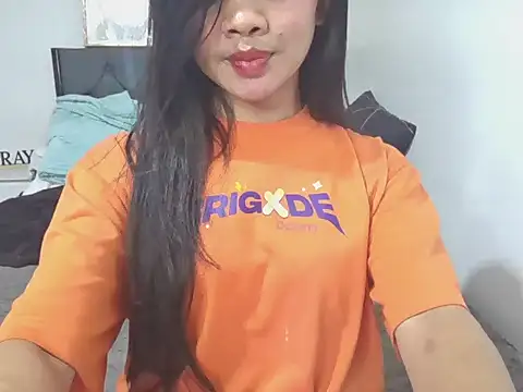 YunaBigCock live