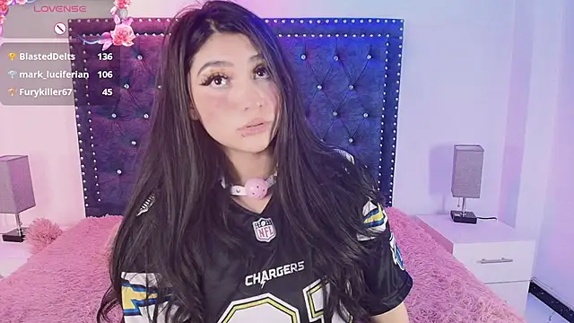 Salem_skyler_ live