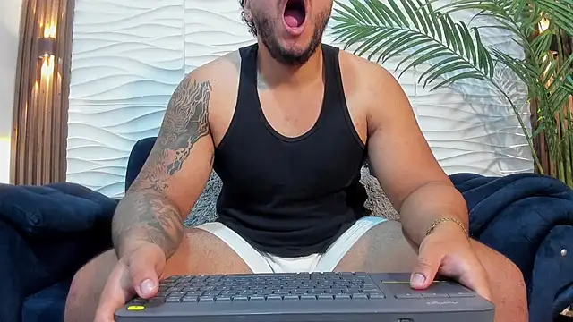 Magnus_Cael live