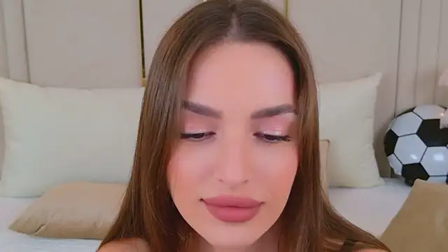 BellaHalles live