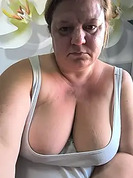 jusichka live