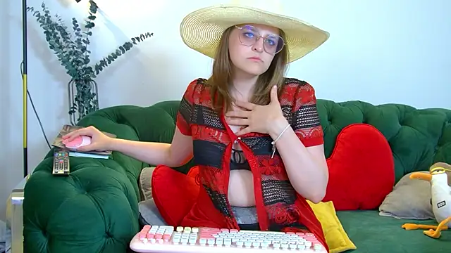 AlexaAvery live
