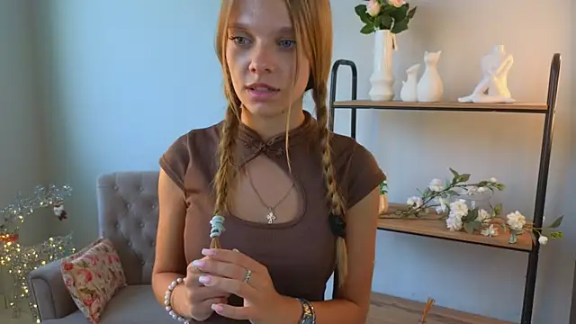 Kelly_Clarks live
