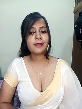 Miss-Riyasingh live