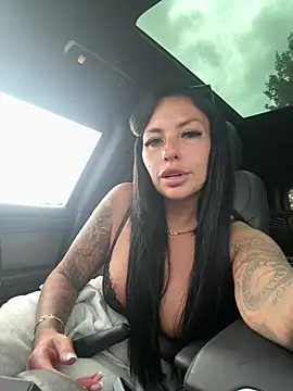 BELLABLACKXUK live