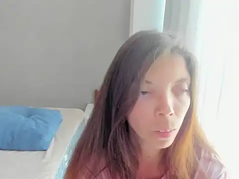 LikaAeiston1 live