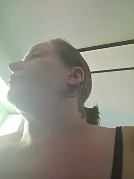julimonroe live