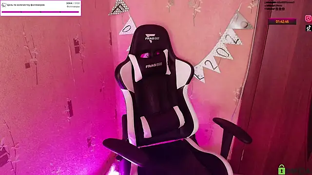 KristinaScott live