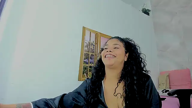 EllyBloom live