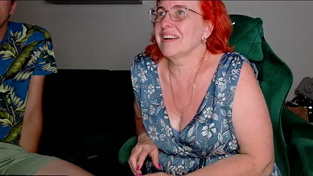 JoannaAndNeighbour live