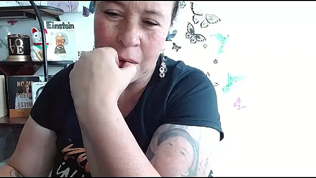 LauraMallioni live