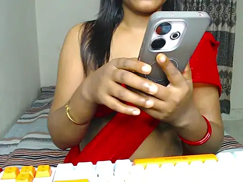 VelvetCoupleLive live