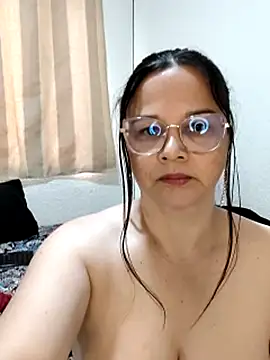 Estella80 live