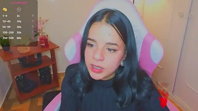 Nicole_Foxx_ live