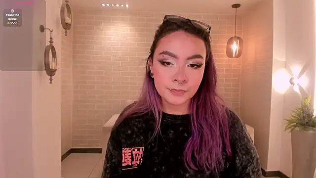 LoiseHarper live