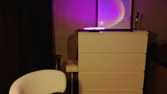 AnasteishaStell live