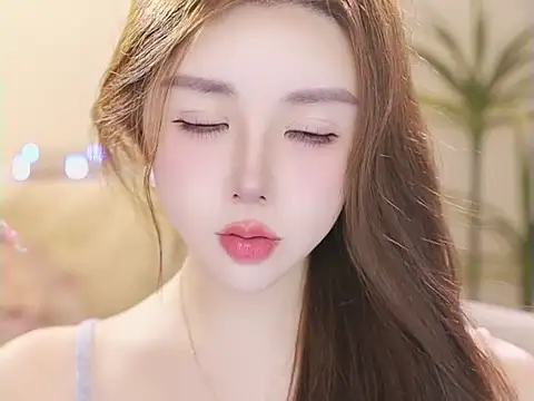 Qiaoqiao__ live