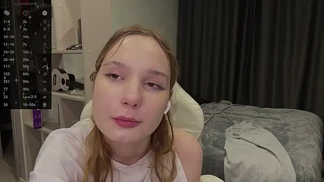 LeyaVoss live