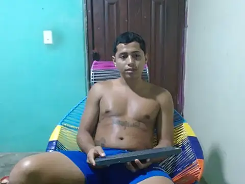 Lil_condor_baby live
