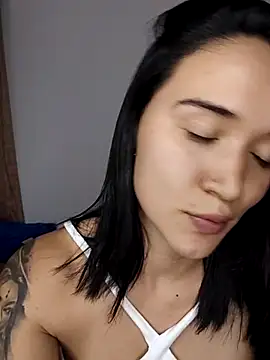 Victoria_Monrou live