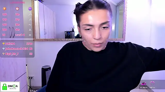 EricaVanderhill live