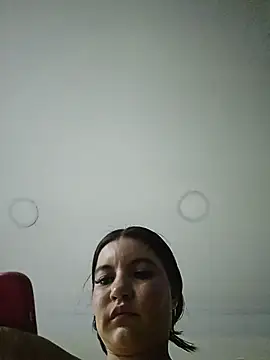 Pretty_Julieta live
