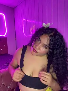 Taylor_Boobs2 live