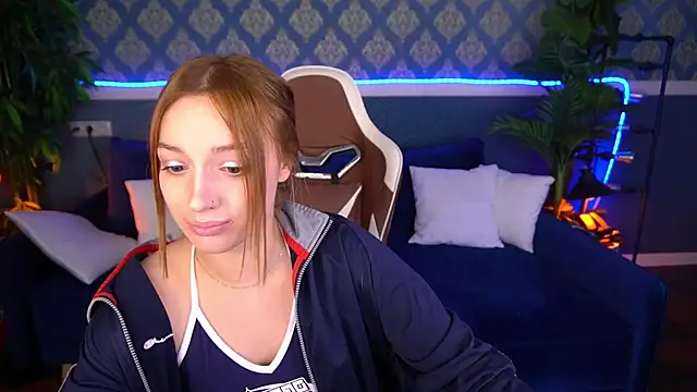 LizzaMoonn live