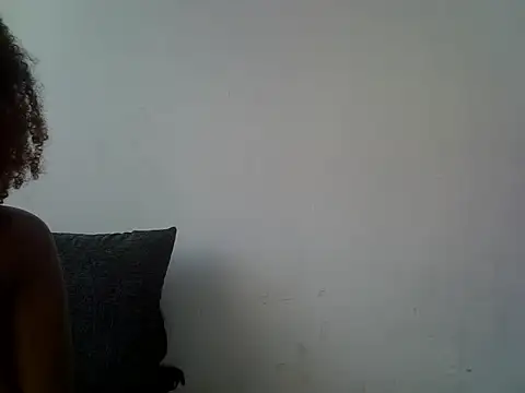 Ivynoir101 live