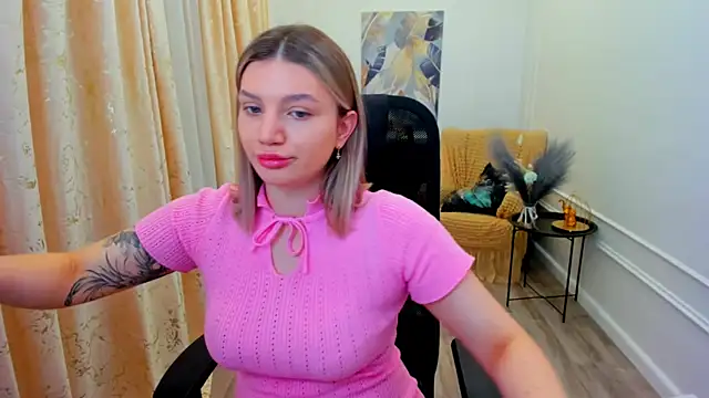 SelenaeMoore live