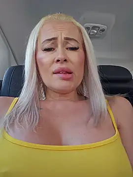 MILFBARBY live