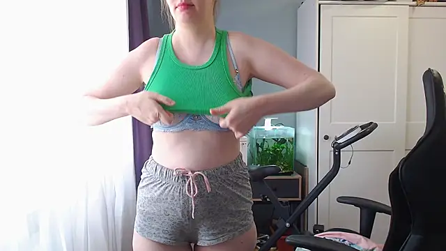 Lady_Inari live