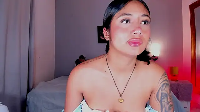 KimTaylorW live