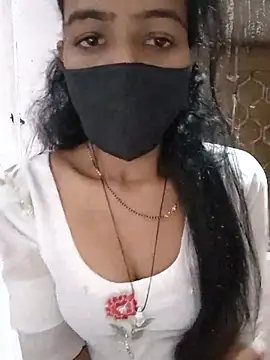 Paakhi-Singh live