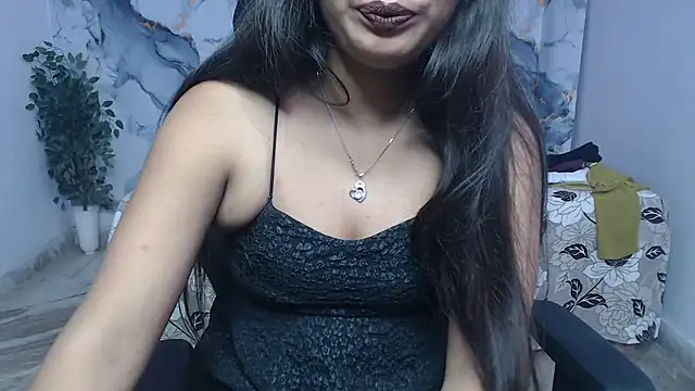 Deevisha-queen live
