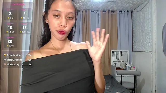 SeductivePinay69 live